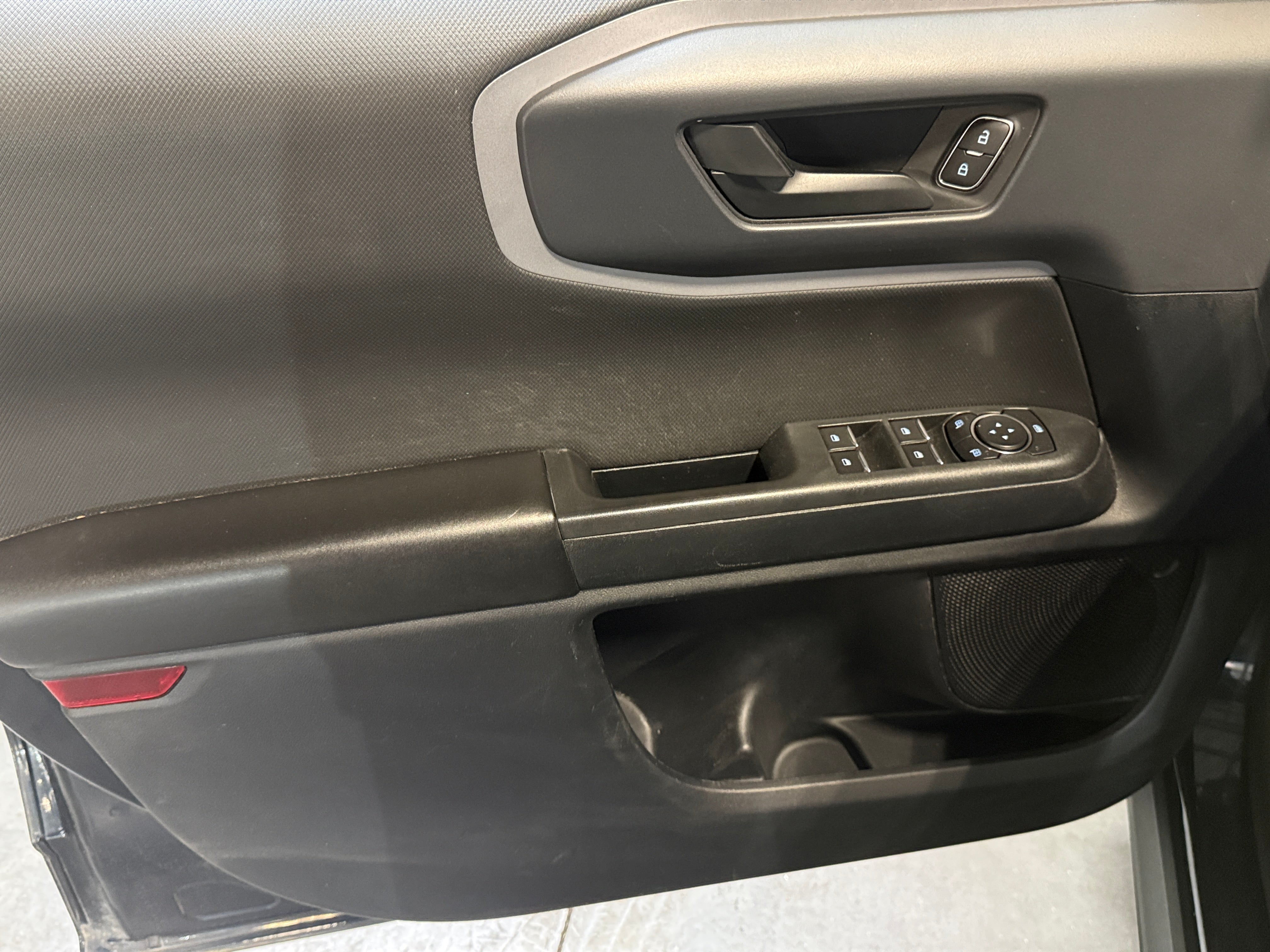 ford bronco sport 2022 3FMCR9B61NRD57795 image ford bronco sport 2022 3FMCR9B61NRD57795 image